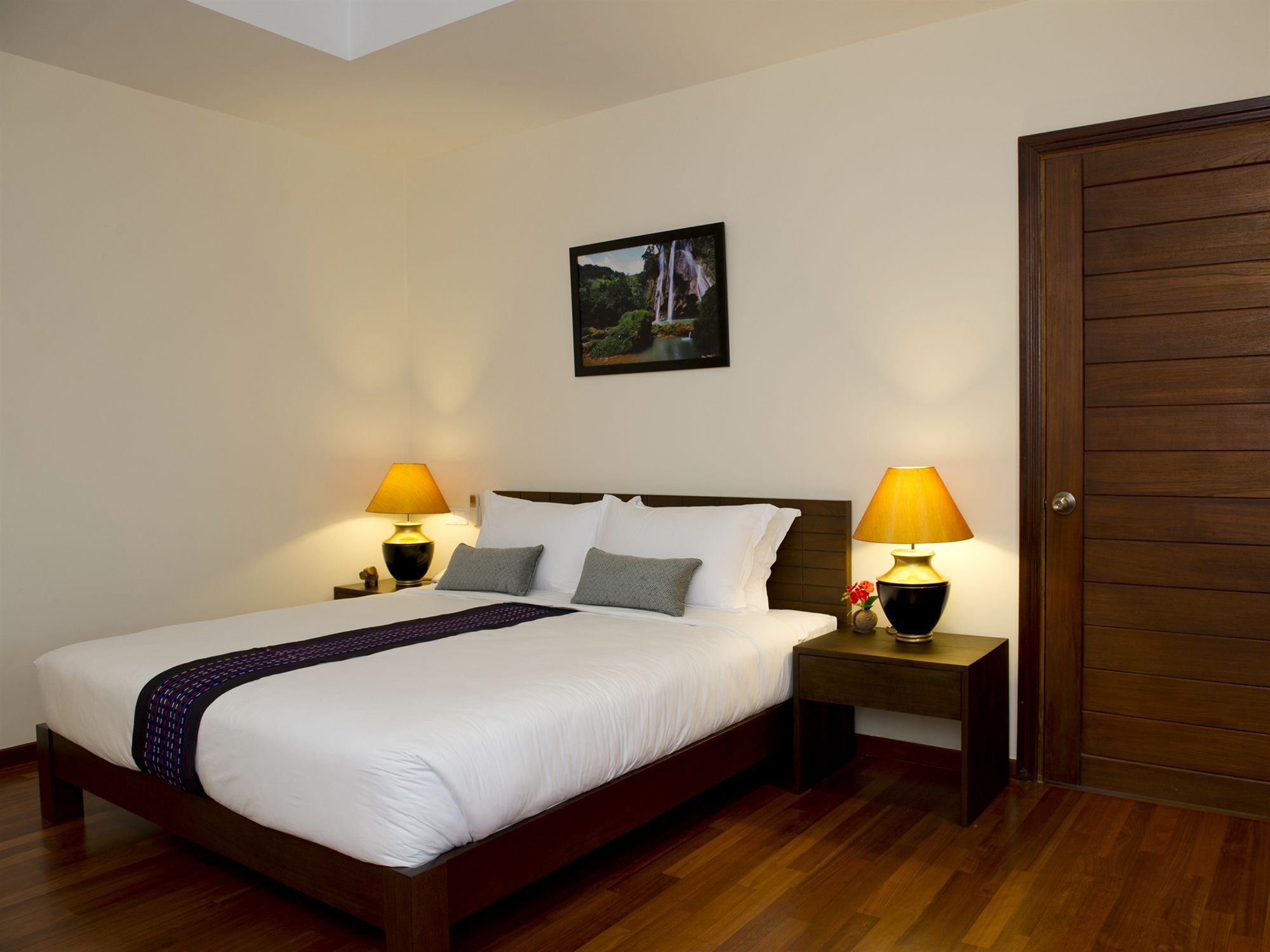 Emerald Palace Hotel Naypyidaw Bagian luar foto